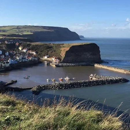 Holiday home Letaway - Captain Cook's Cottage, Staithes
