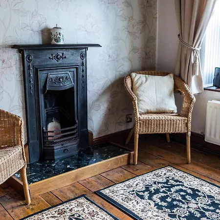 Letaway - Captain Cook's Cottage, 스테이츠