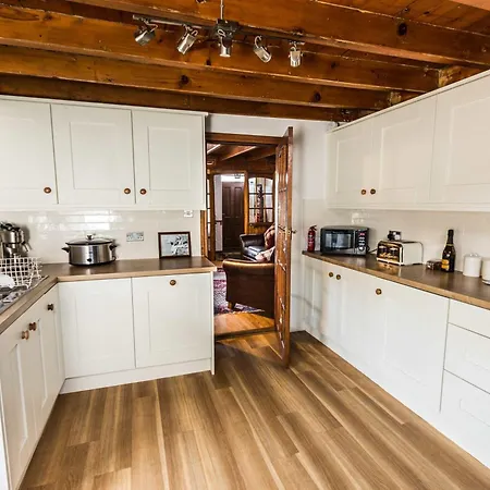 Letaway - Captain Cook's Cottage, Holiday home Staithes
